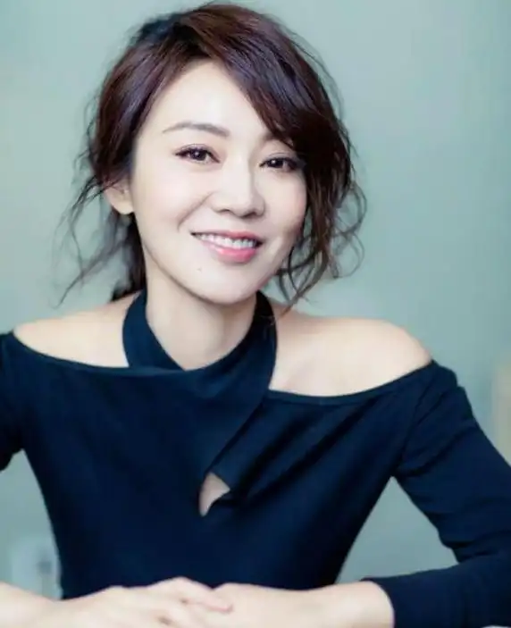 国内雀斑多的女明星_明星卸妆前后颜值对比_娱乐圈真实素颜