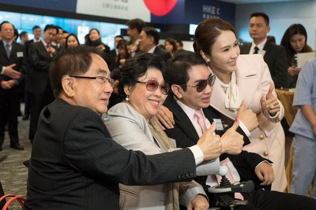 宣布退出娱乐圈的明星_陈冠希退出娱乐圈原因_女星退出娱乐圈